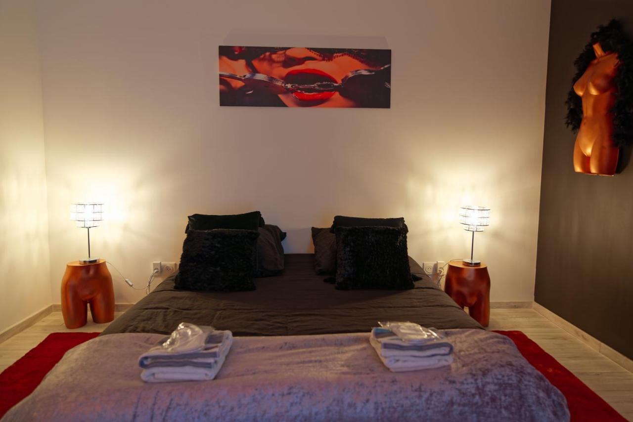 Suite Les Folies Douces & Spa By Nancyintimelounge Eksteriør billede